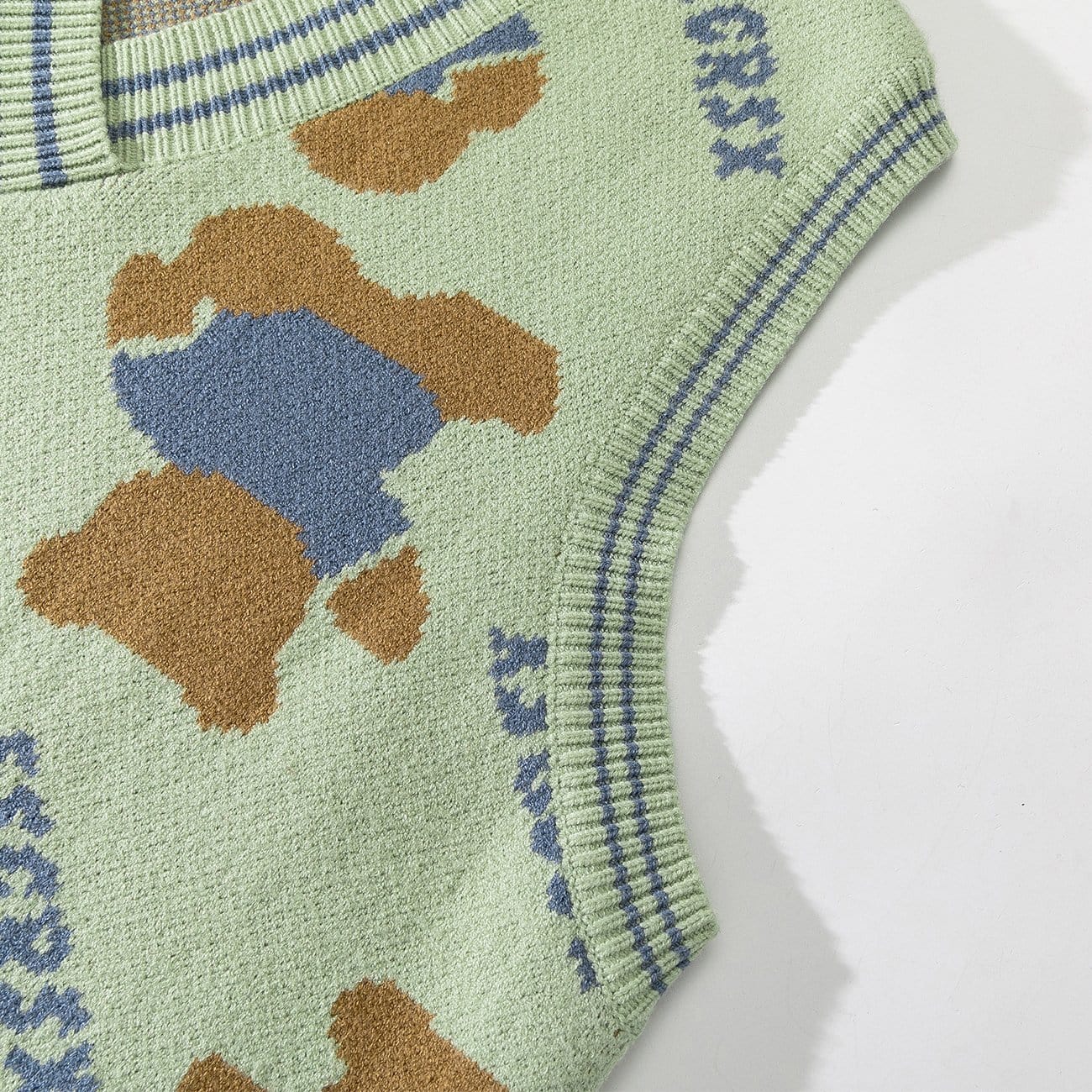 Bear Letters Print Knit Vest